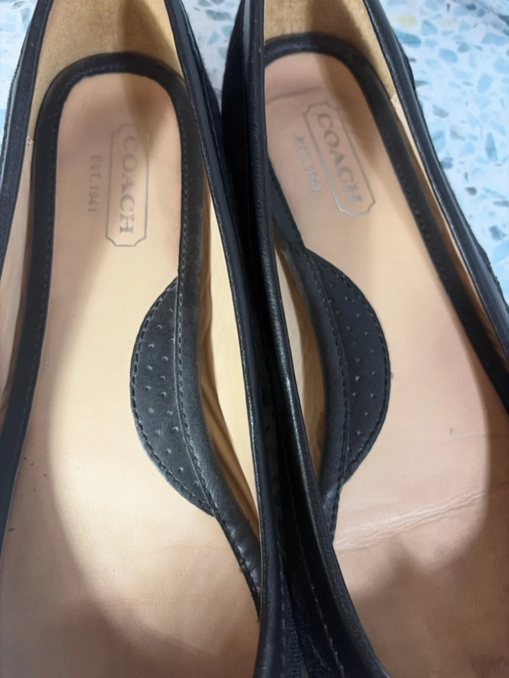 Coach Jana Black Leather Ballet Flats Signature Logo Size 8.5M - Picture 3 of 6